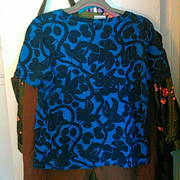 Preloved Liz top - Picture 3 of 5